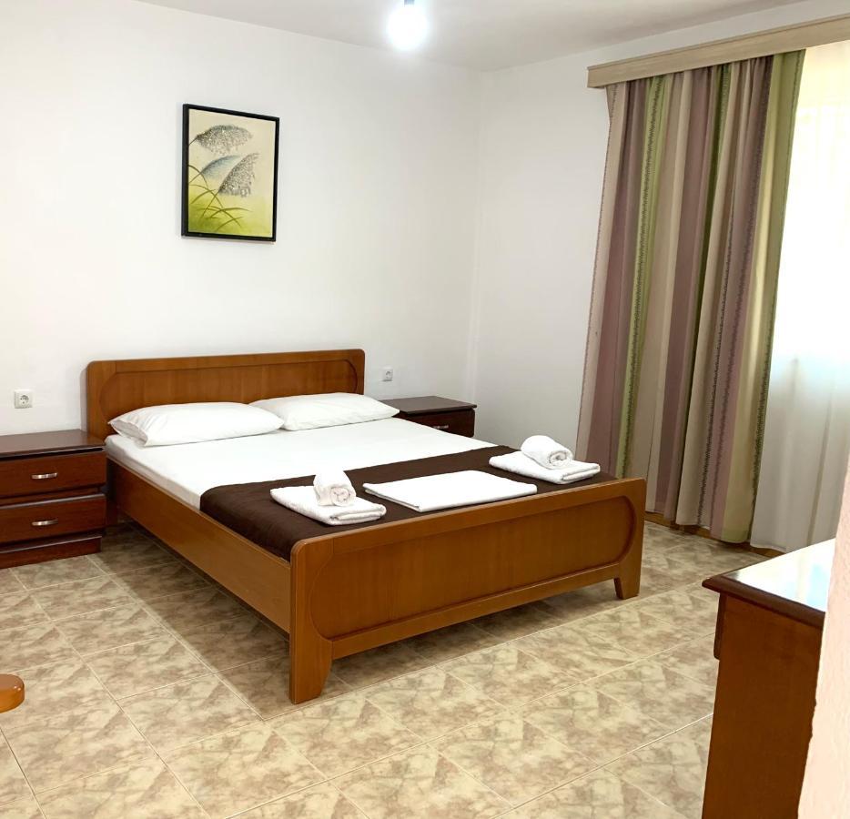 Duka Apts Sarandë Eksteriør billede