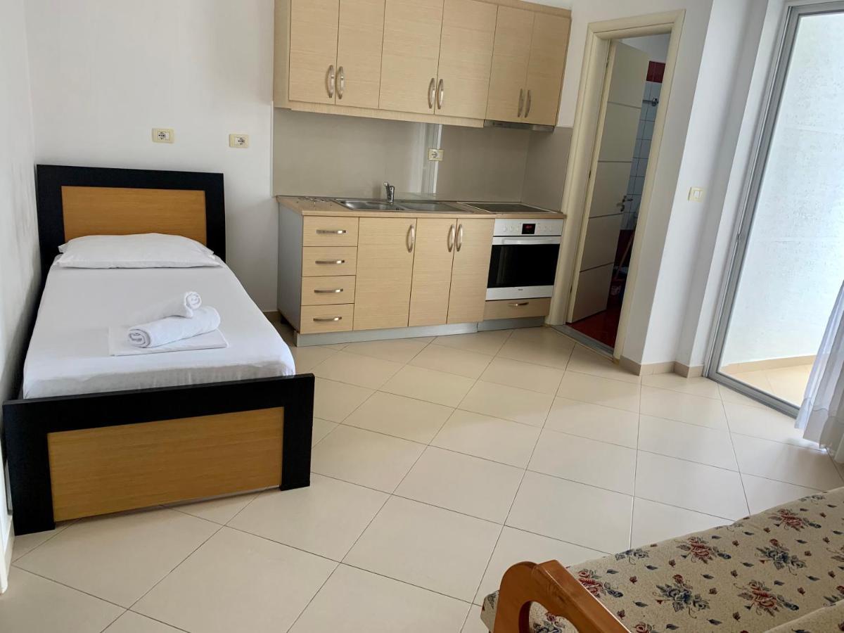 Duka Apts Sarandë Eksteriør billede